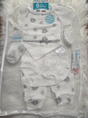 Baby Views 8 Piece Gift Set